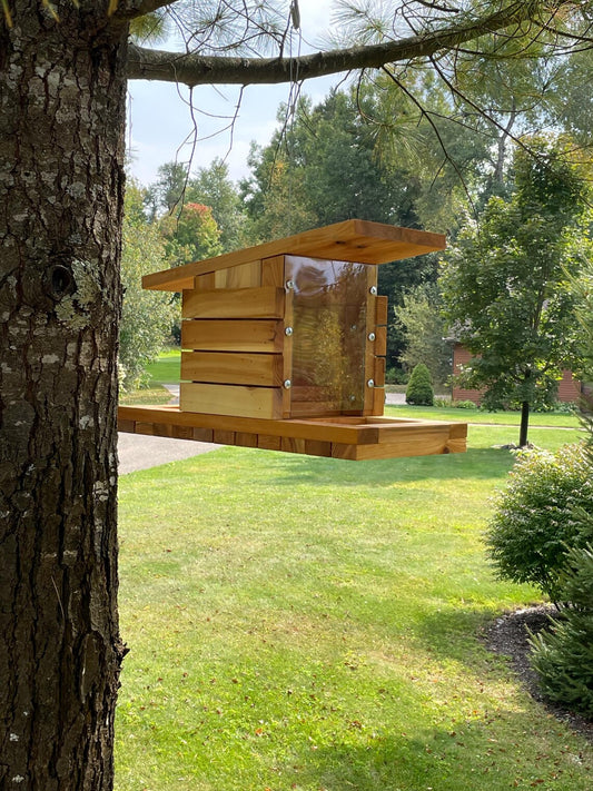 Comedero Colgante de Diseño Rectangular con Techo Protector para Aves de Jardín y Exteriores